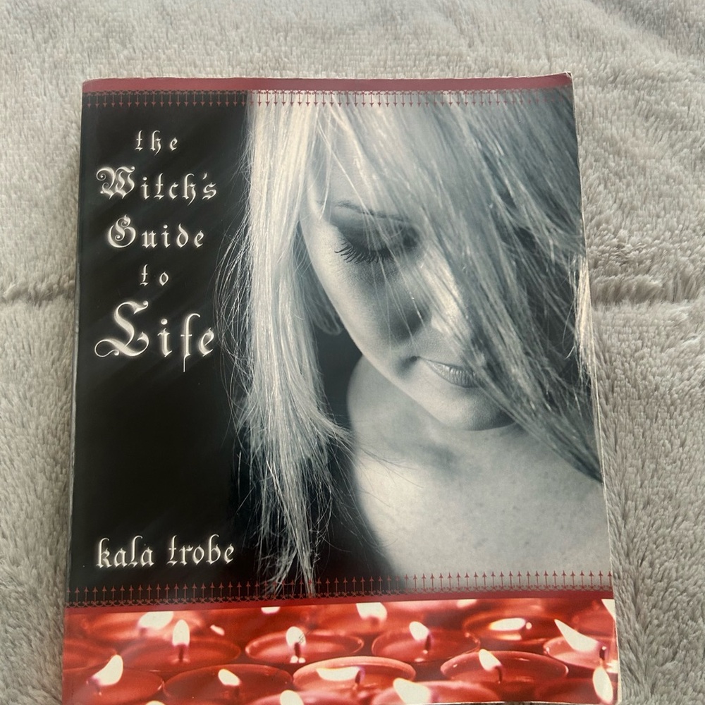 The Witch's Guide to Life Book
